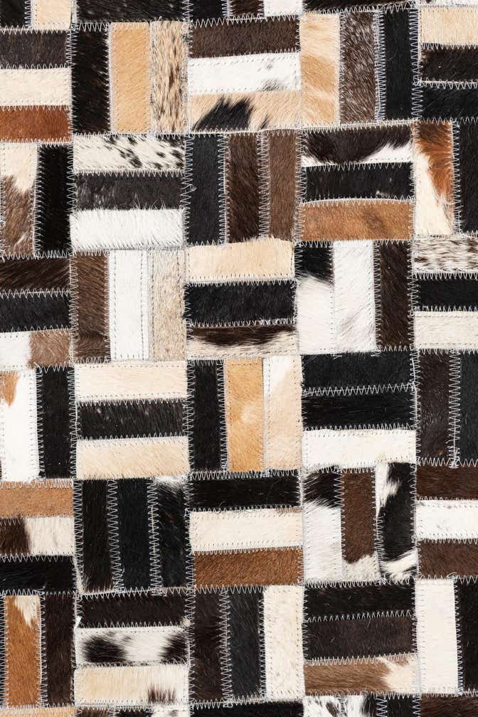 5' x 7' 10 Cowhide Leather Rug