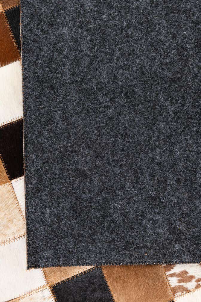 5' x 8' Cowhide Leather Rug