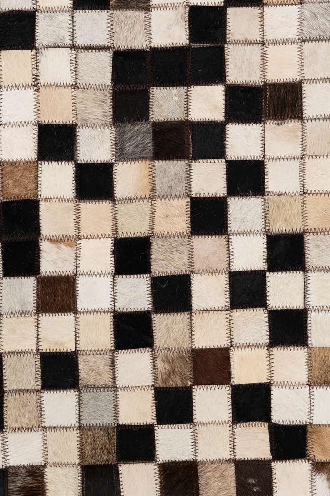 5' x 7' 10 Cowhide Leather Rug