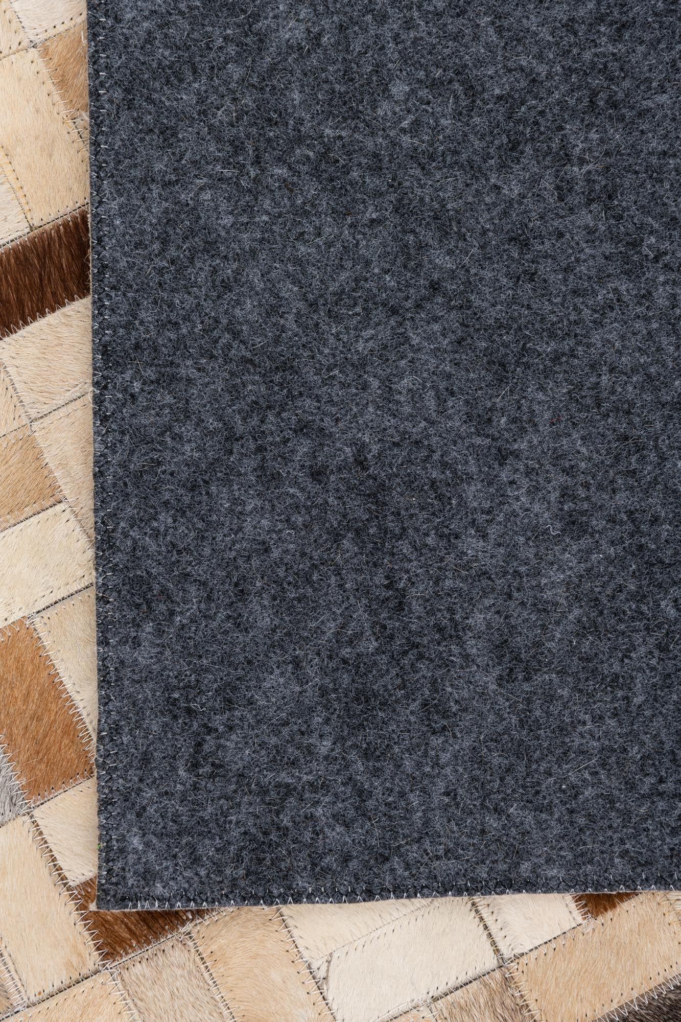 5' x 8' Cowhide Leather Rug
