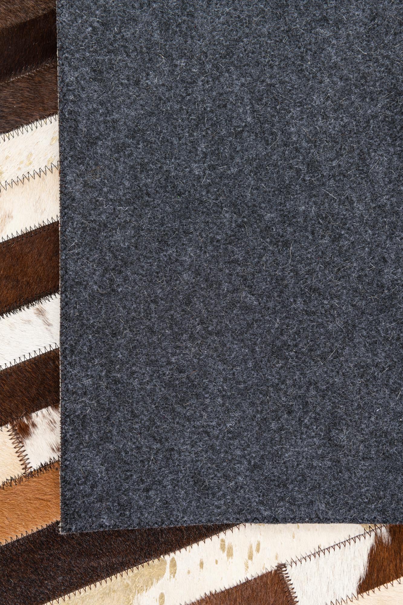 5' x 8' Cowhide Leather Rug