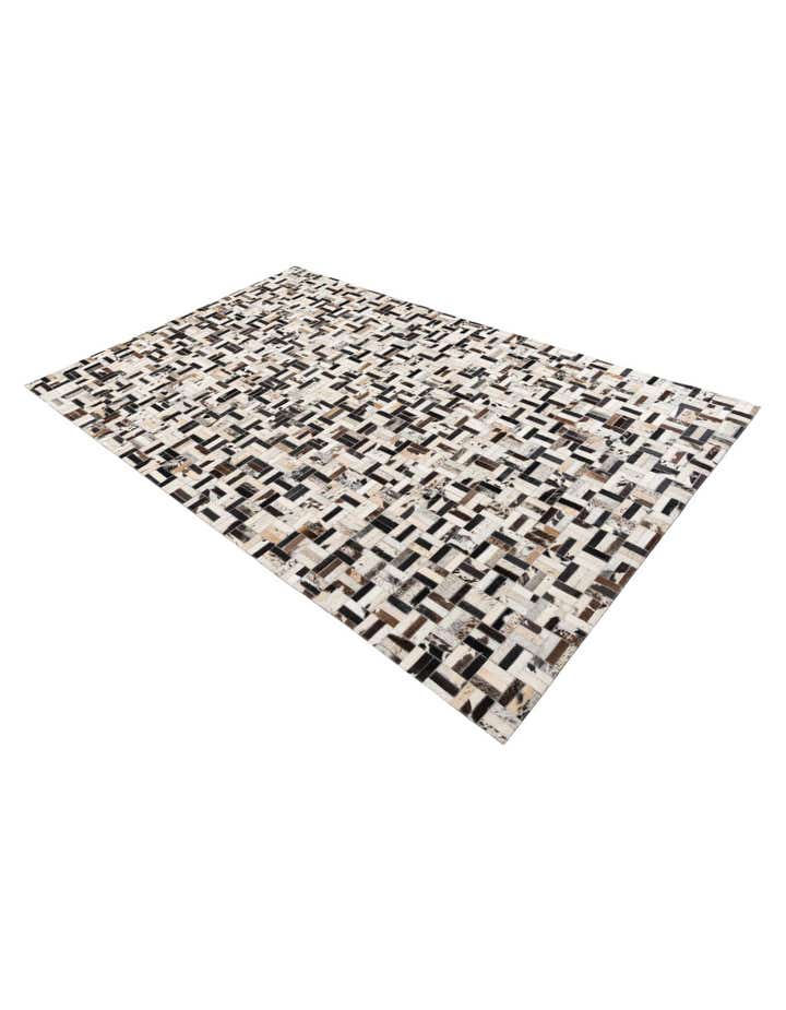 5' x 8' Cowhide Leather Rug