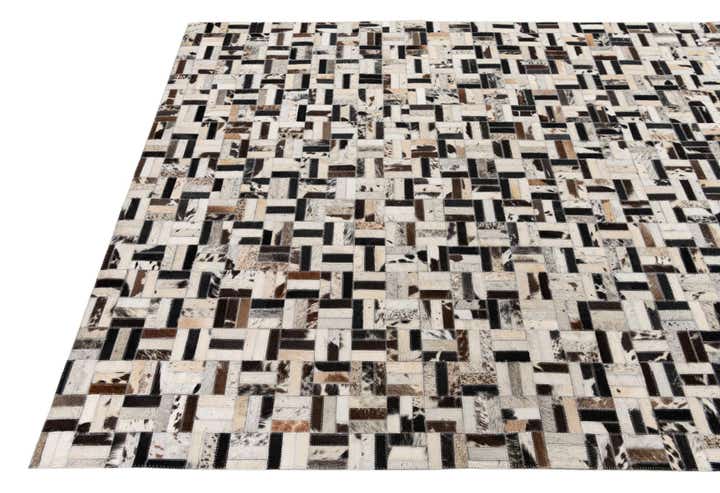 5' x 8' Cowhide Leather Rug