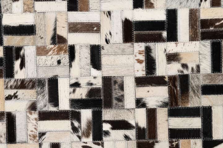 5' x 8' Cowhide Leather Rug