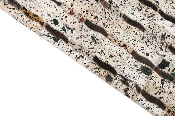 5' x 8' Cowhide Leather Rug