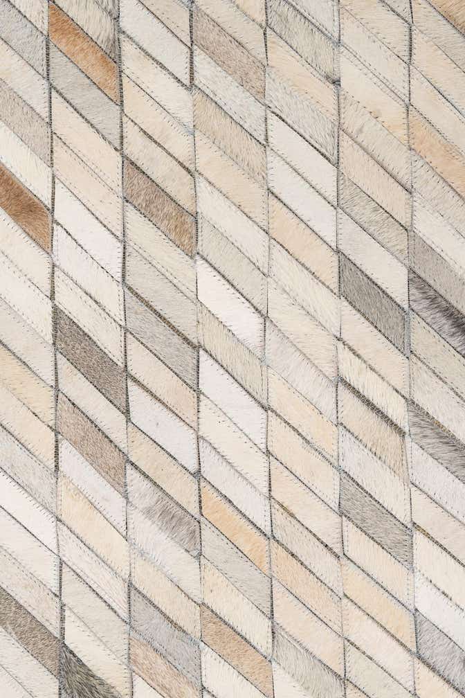5' x 8' Cowhide Leather Rug