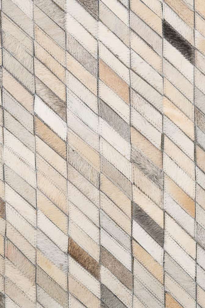 5' x 8' Cowhide Leather Rug