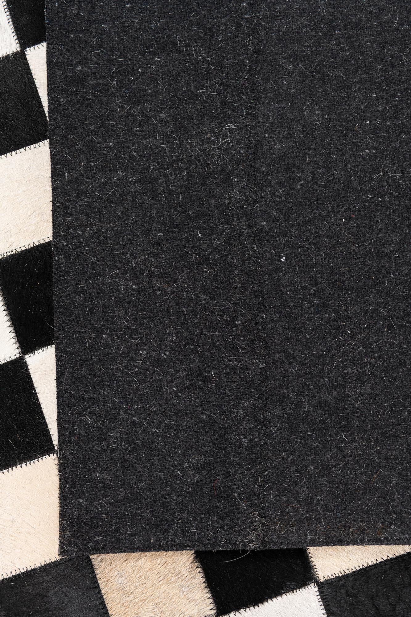 5' x 8' Cowhide Leather Rug