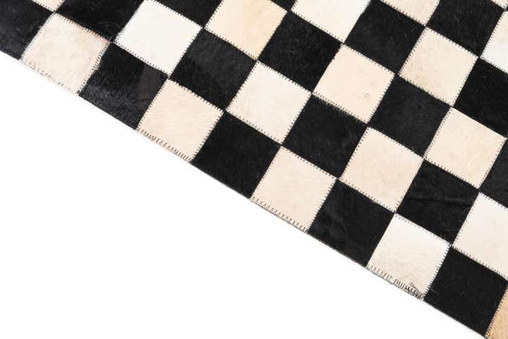 5' x 8' Cowhide Leather Rug