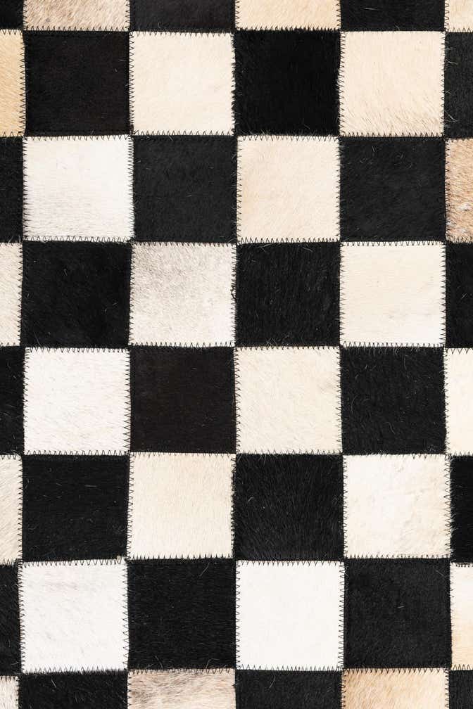 5' x 8' Cowhide Leather Rug