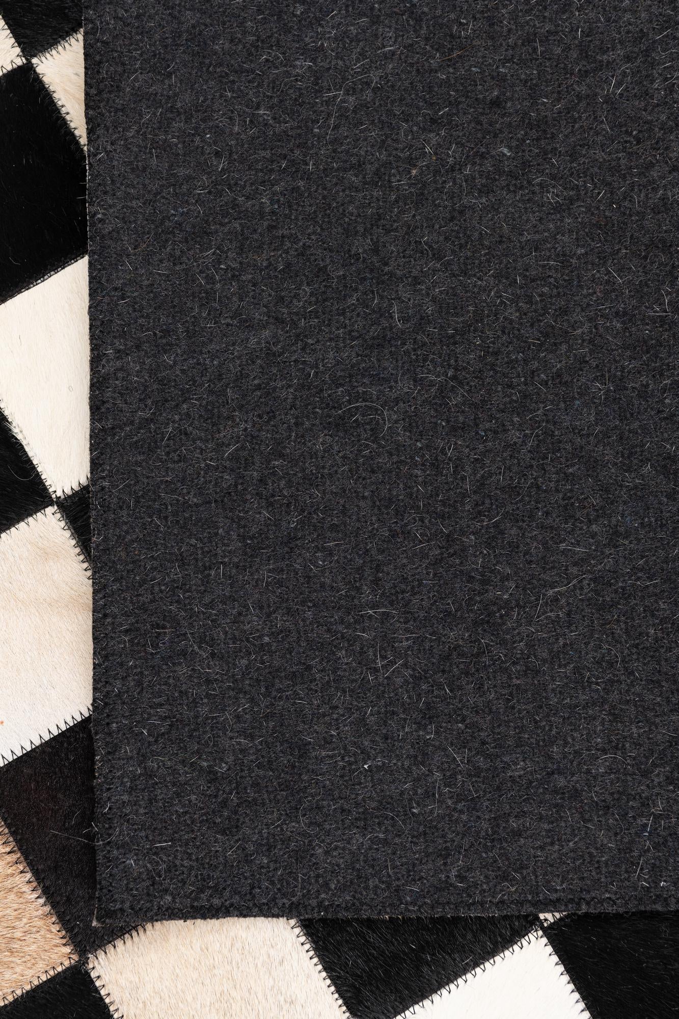 5' x 8' Cowhide Leather Rug