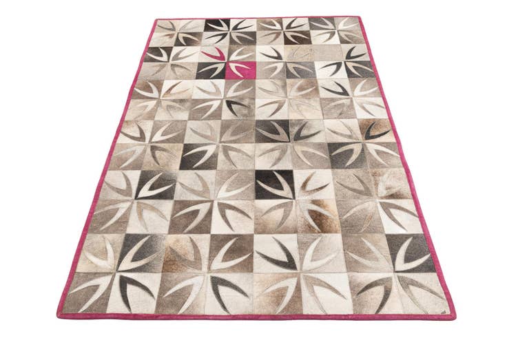 Detail image of 4' x 5' 10 Cowhide Leather Rug
