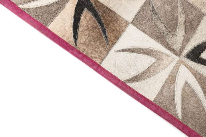 4' x 5' 10 Cowhide Leather Rug