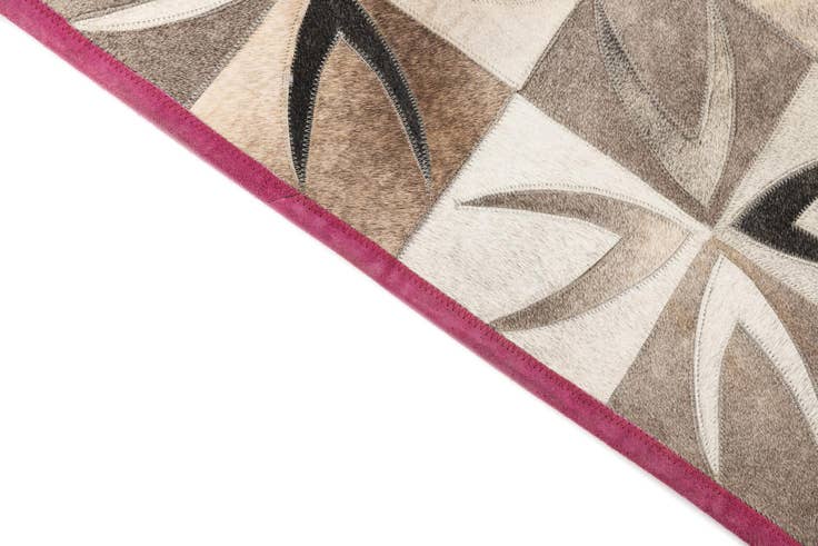 Detail image of 4' x 5' 10 Cowhide Leather Rug