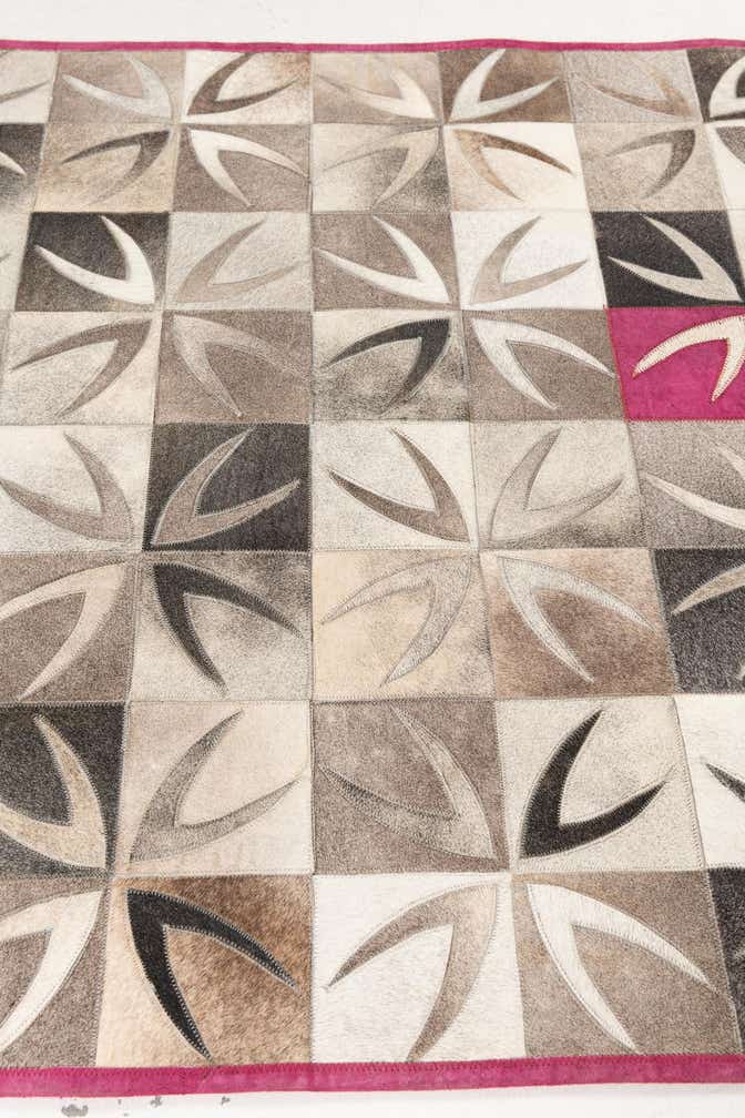 4' x 5' 10 Cowhide Leather Rug