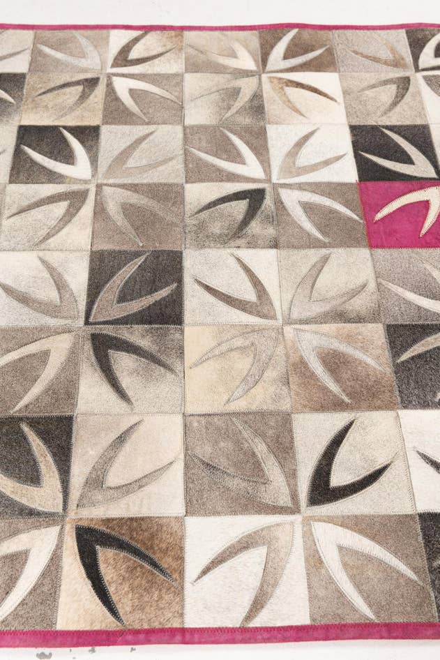 Detail image of 4' x 5' 10 Cowhide Leather Rug