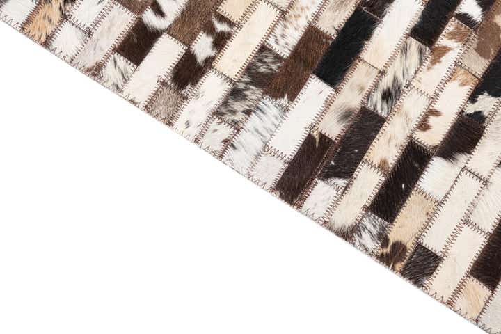 5' 3 x 8' Cowhide Leather Rug