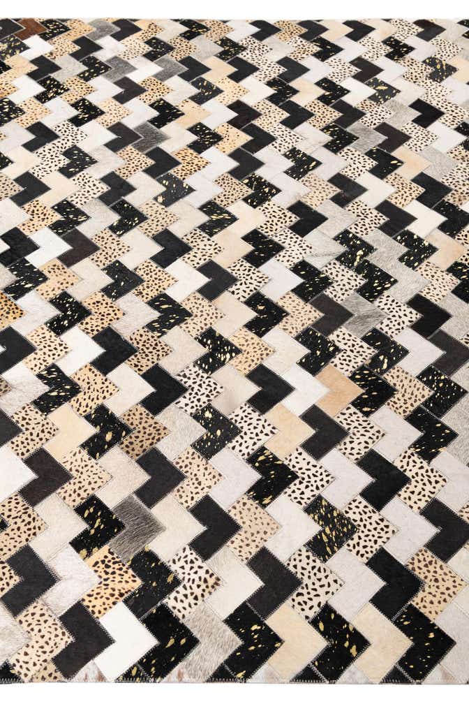 5' x 7' 10 Cowhide Leather Rug