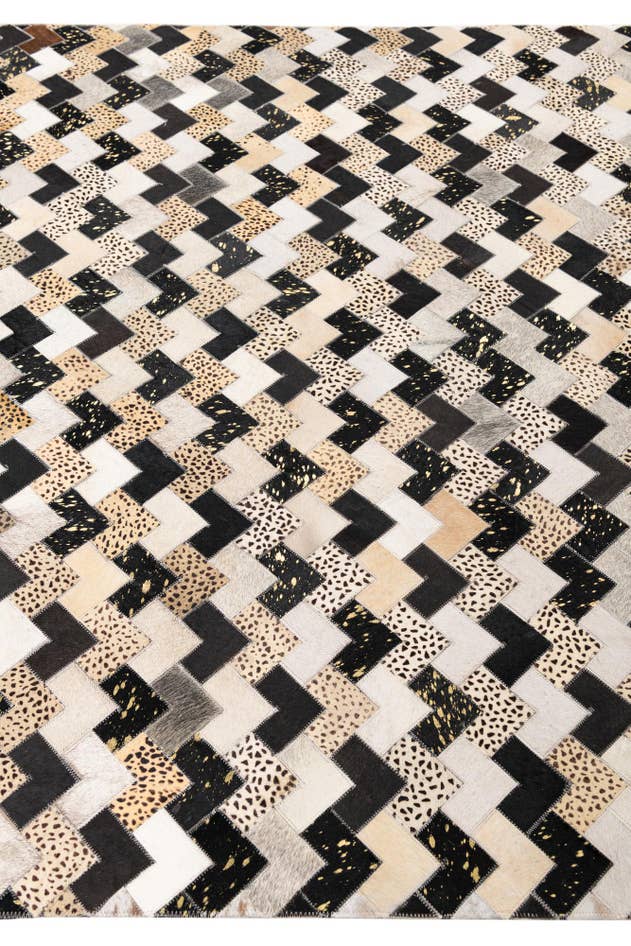 Detail image of 5' x 7' 10 Cowhide Leather Rug