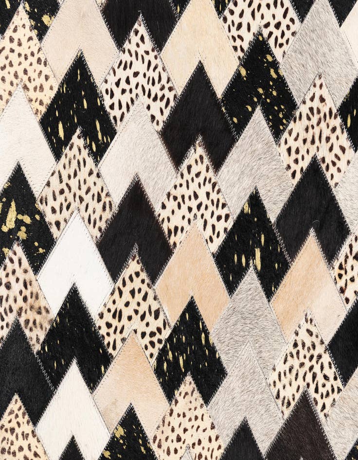 Detail image of 5' x 7' 10 Cowhide Leather Rug