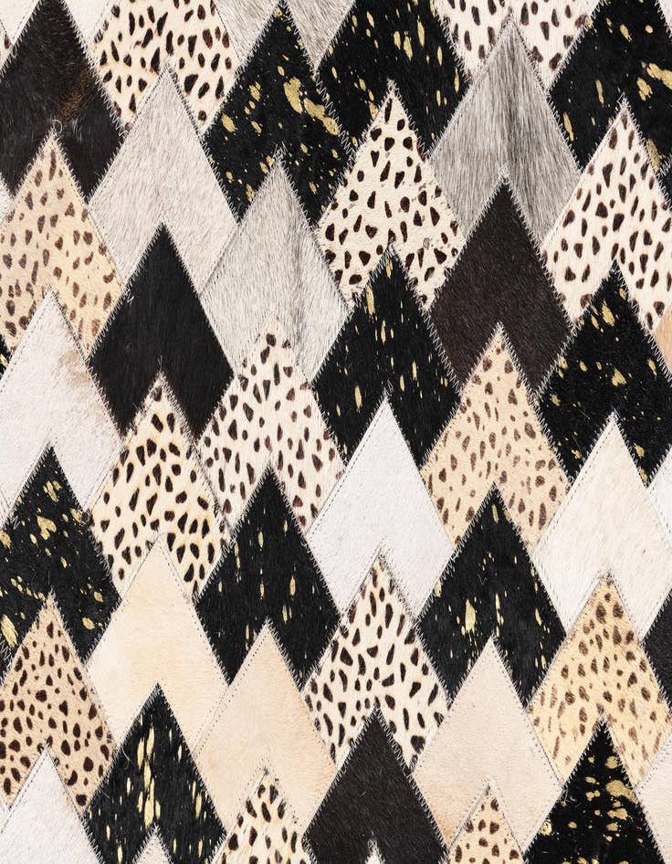 Detail image of 5' x 7' 10 Cowhide Leather Rug