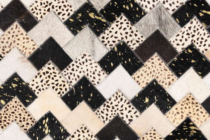 5' x 7' 10 Cowhide Leather Rug