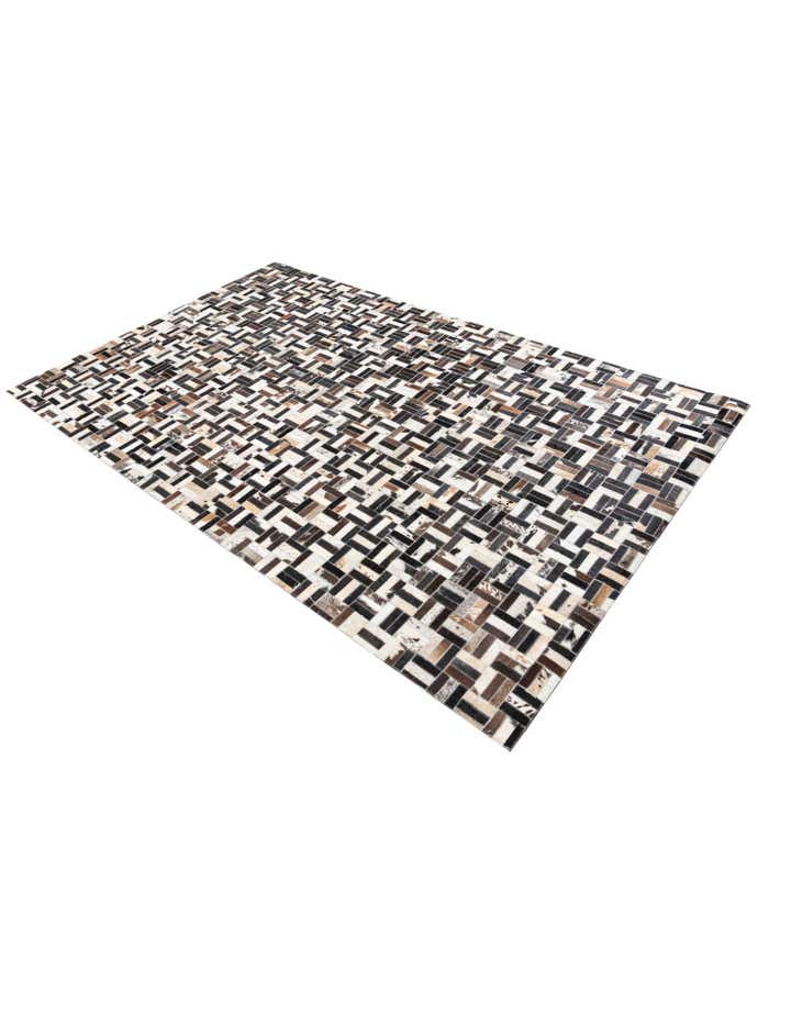 5' x 8' Cowhide Leather Rug