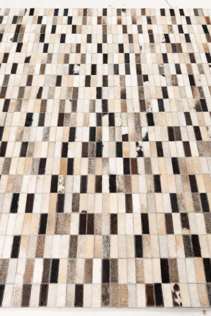 5' x 7' 10 Cowhide Leather Rug