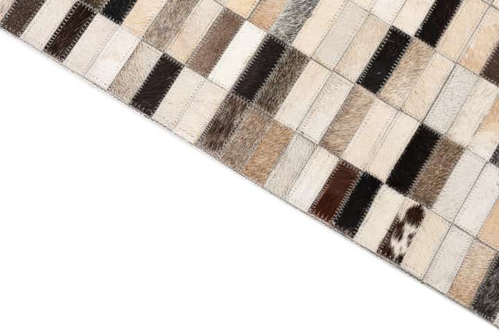 5' x 7' 10 Cowhide Leather Rug