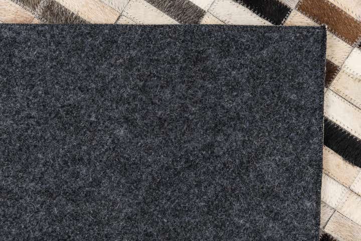5' x 7' 10 Cowhide Leather Rug