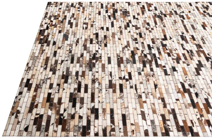 Detail image of 5' x 7' 10 Cowhide Leather Rug