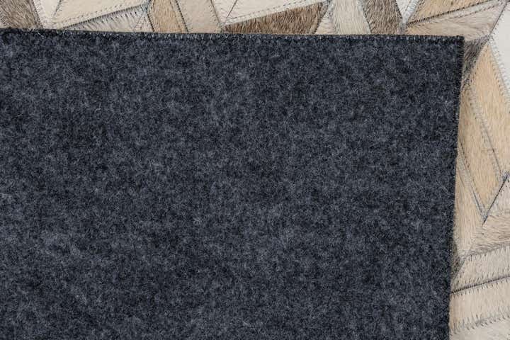 5' 1 x 8' Cowhide Leather Rug