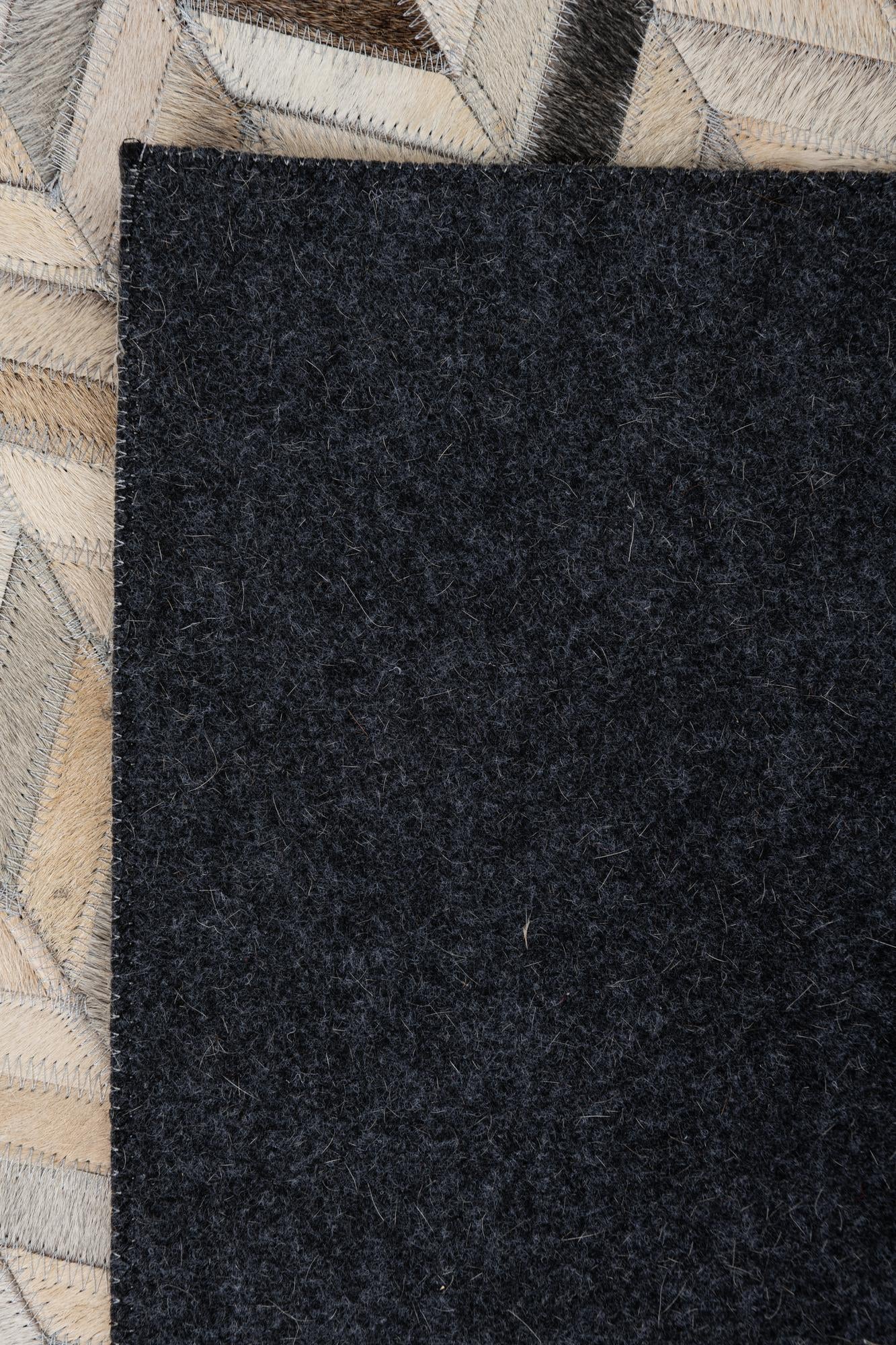 5' x 8' Cowhide Leather Rug