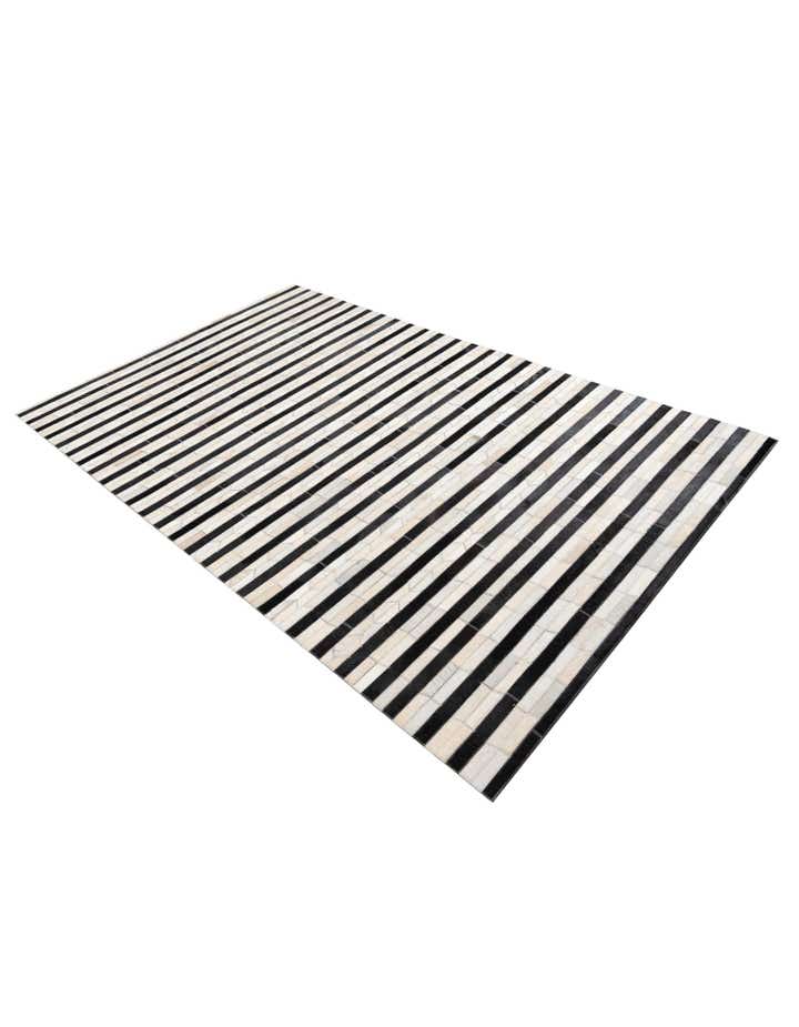 5' x 8' Cowhide Leather Rug