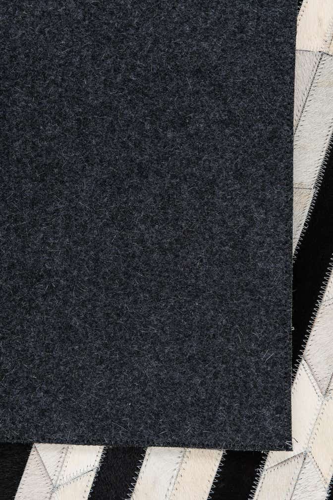 5' x 8' Cowhide Leather Rug