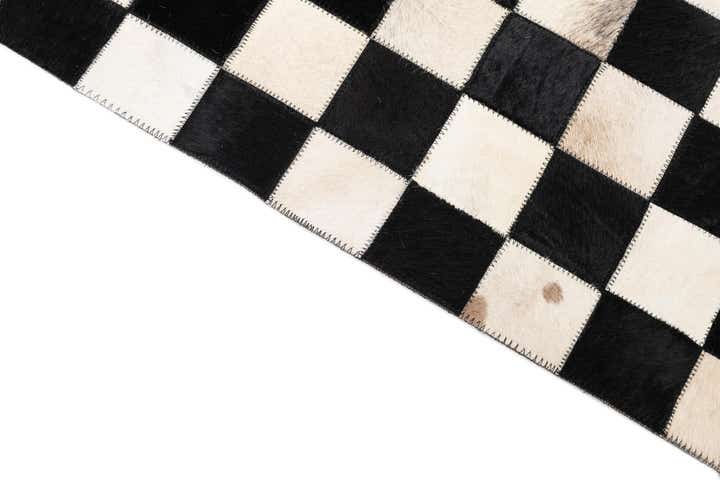 5' x 8' Cowhide Leather Rug