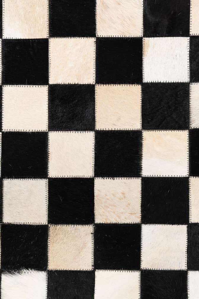 5' x 8' Cowhide Leather Rug