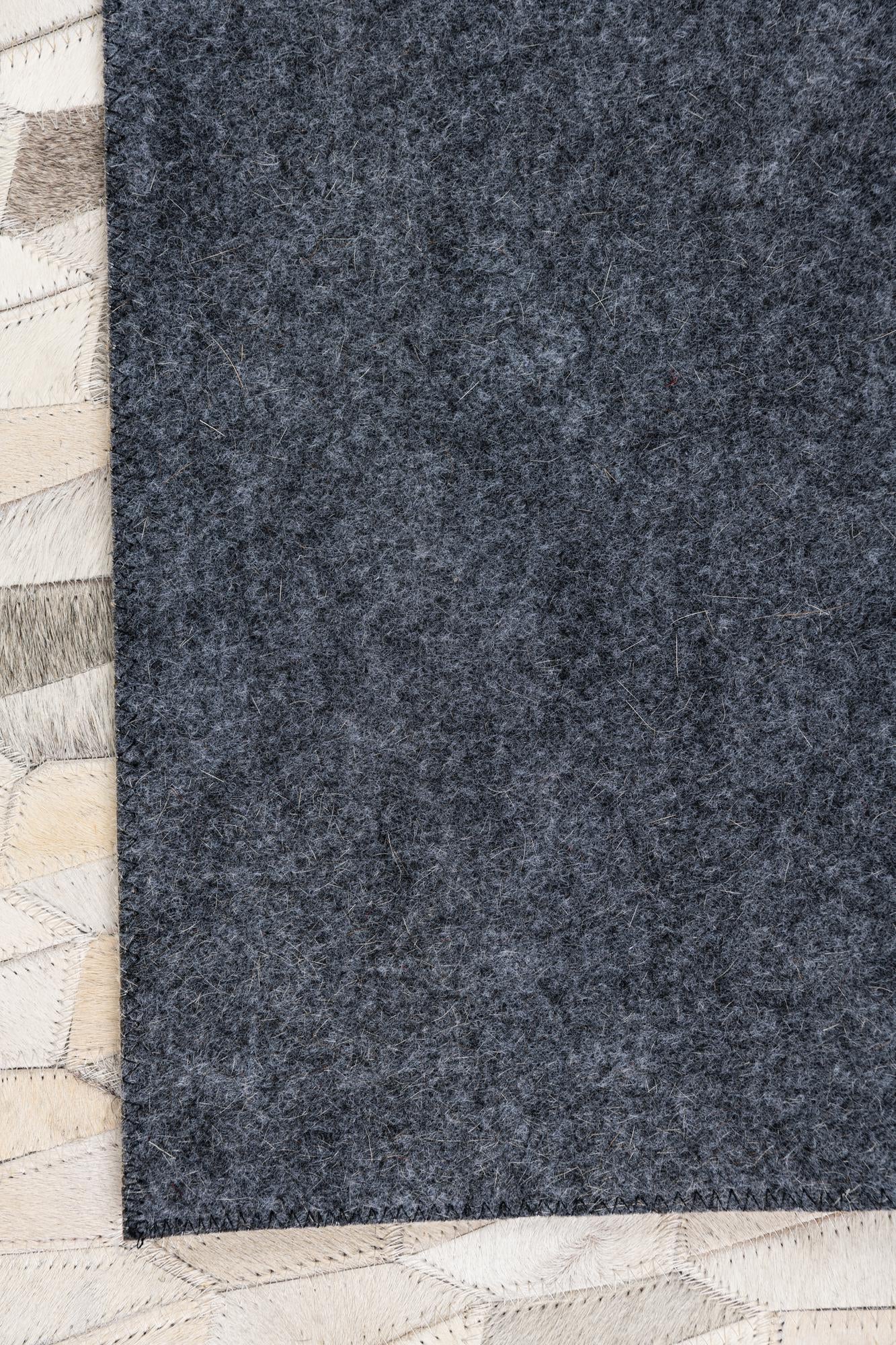 5' x 8' Cowhide Leather Rug