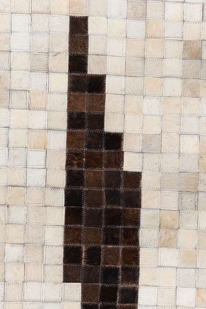 5' x 8' Cowhide Leather Rug