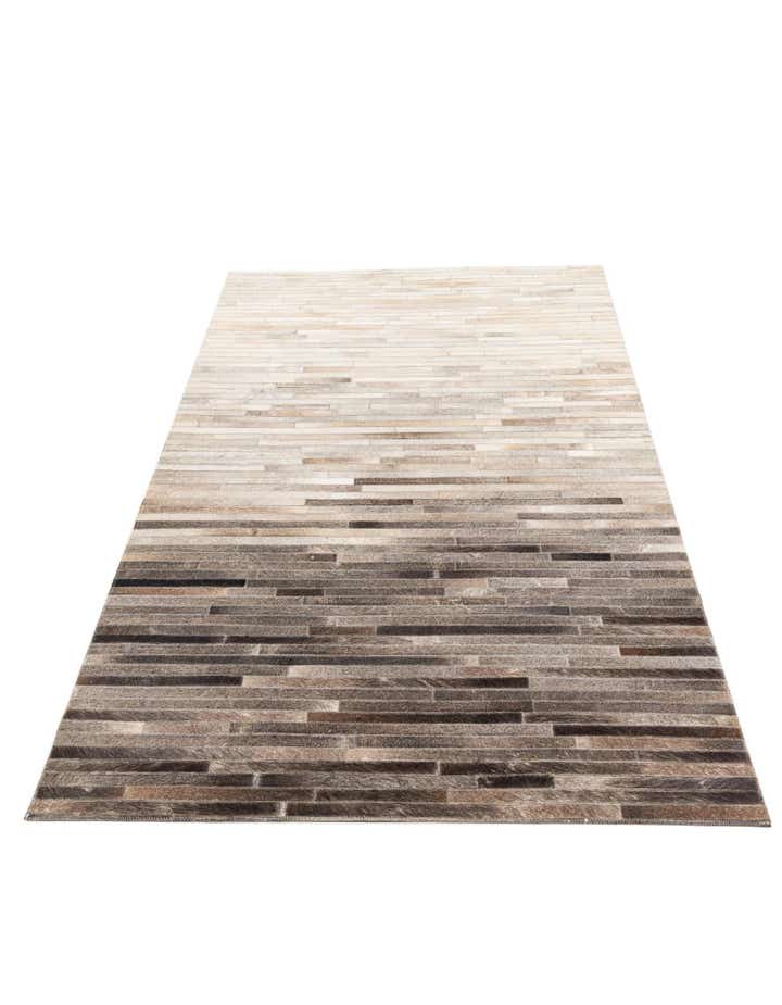 4' 6 x 6' 6 Cowhide Leather Rug