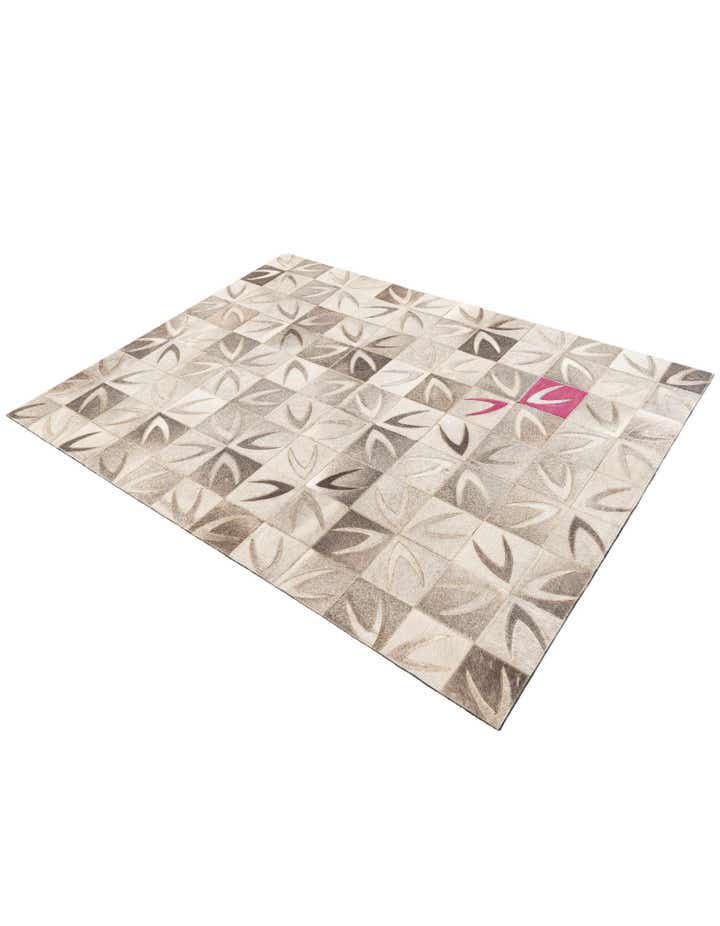 4' 6 x 6' Cowhide Leather Rug