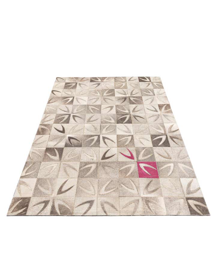 4' 6 x 6' Cowhide Leather Rug