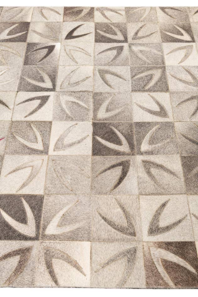 Detail image of 4' 6 x 6' Cowhide Leather Rug