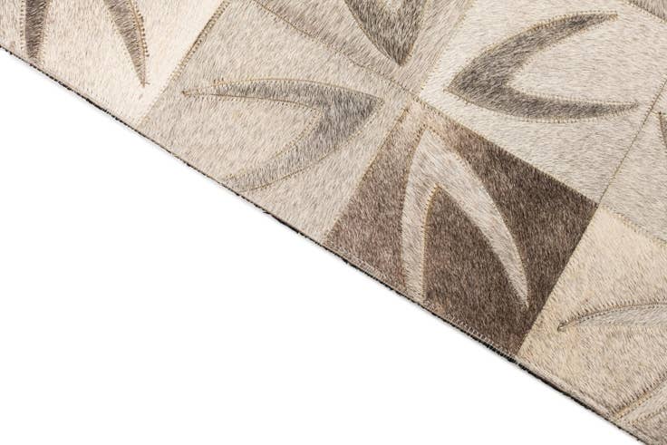 Detail image of 4' 6 x 6' Cowhide Leather Rug