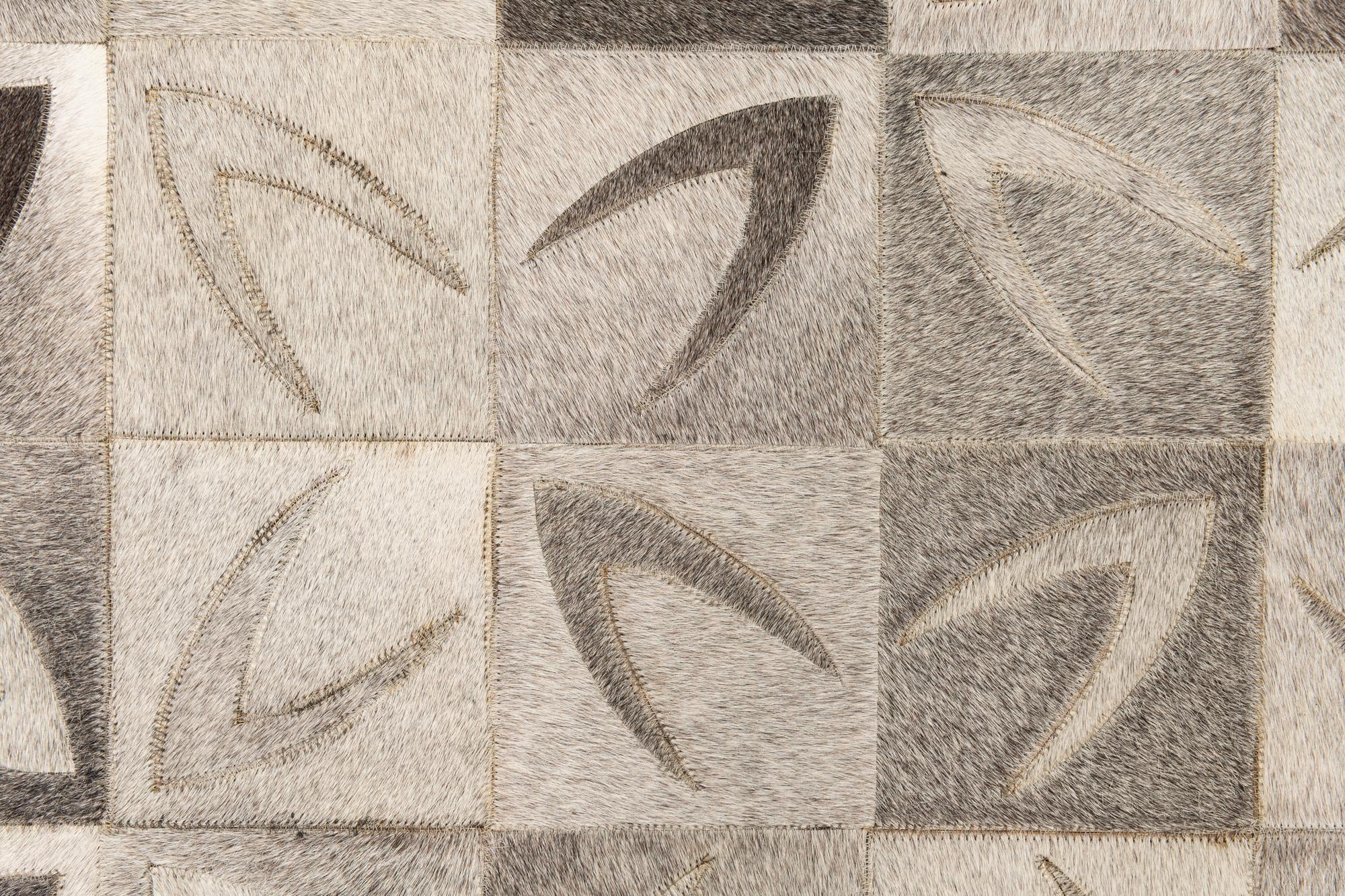 4' 6 x 6' Cowhide Leather Rug