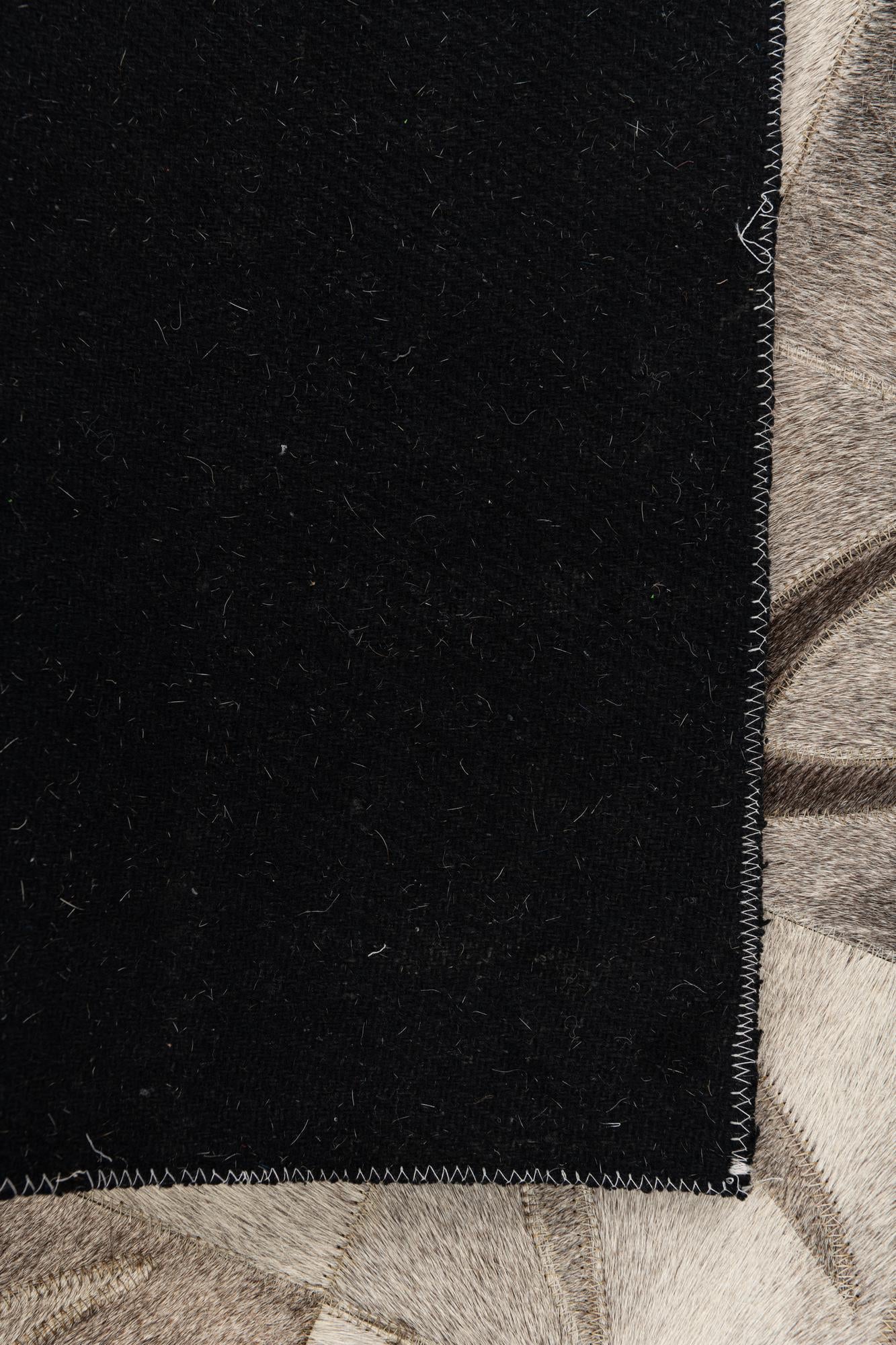 4' 6 x 6' Cowhide Leather Rug