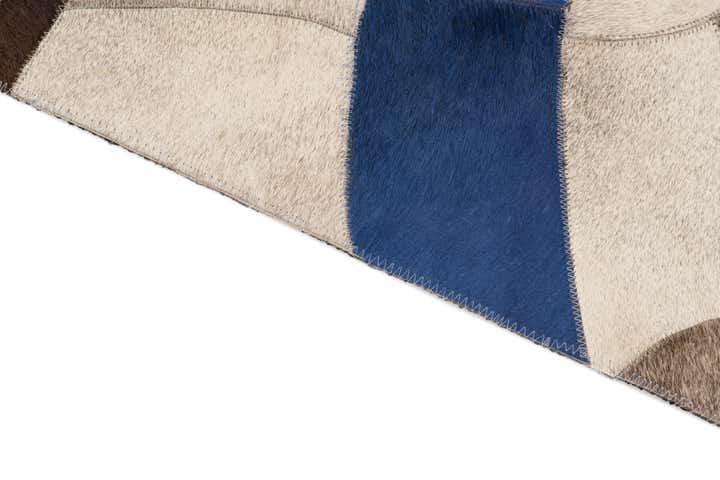 5' x 7' 2 Cowhide Leather Rug