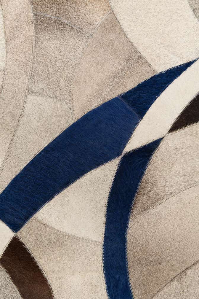 5' x 7' 2 Cowhide Leather Rug