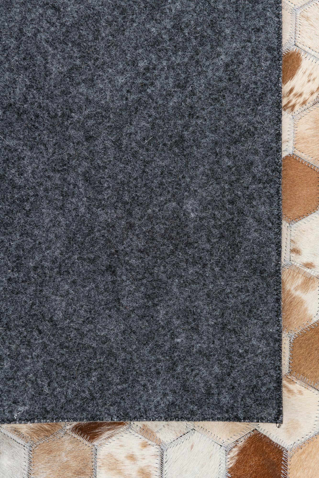 5' 1 x 8' Cowhide Leather Rug