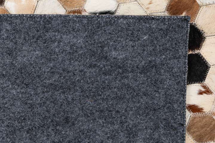 5' 1 x 8' Cowhide Leather Rug